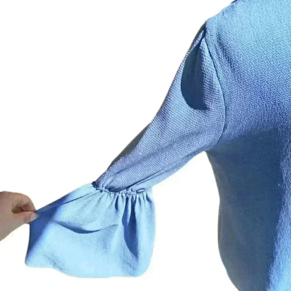 NEW Octavia Blue Embroidered Crepe Keyhole Back Bell Sleeved V Neck Blouse - Picture 3 of 6